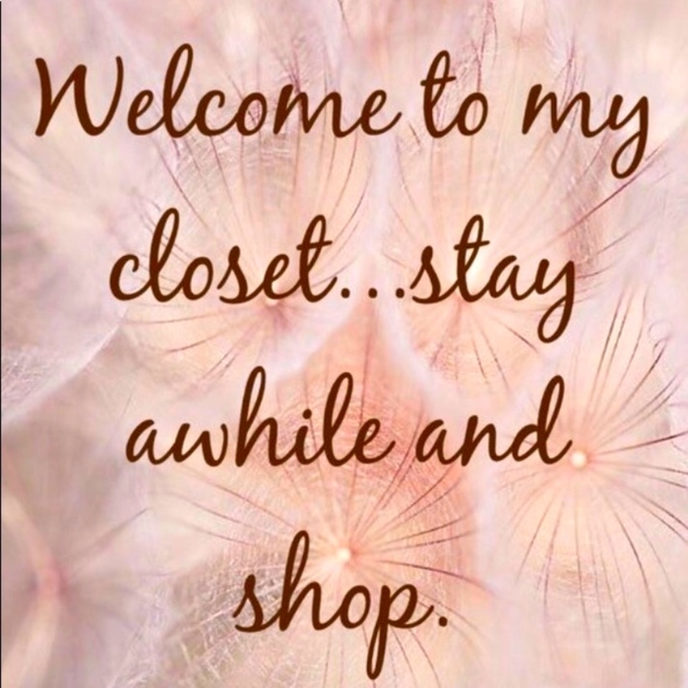 Selling lots of EUC and some NWT women’s clothing!